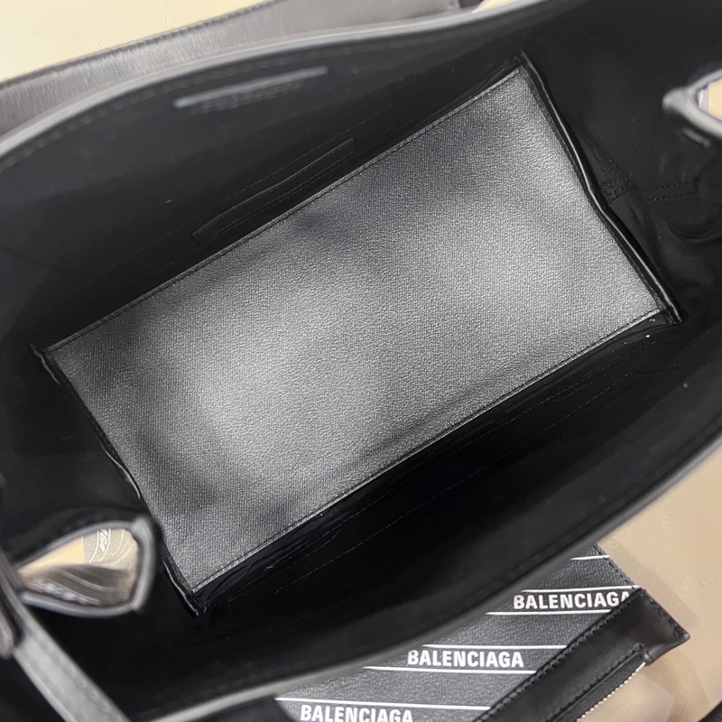 Balenciaga灰PVC拼黑牛皮銀釦滿版logo Navy手提包-11