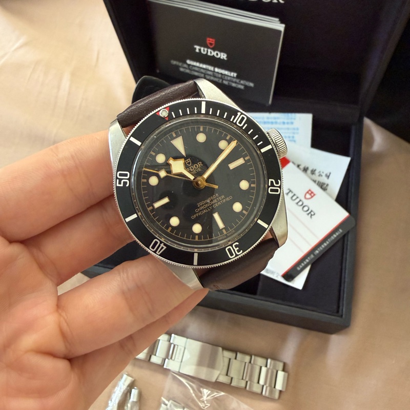 帝舵 TUDOR BLACK BAY 腕錶 79230N 黑面盤機械錶黑水鬼黑金款-1