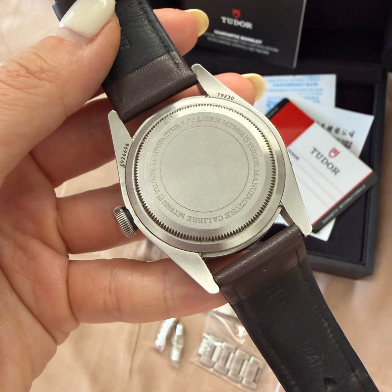 帝舵 TUDOR BLACK BAY 腕錶 79230N 黑面盤機械錶黑水鬼黑金款-5