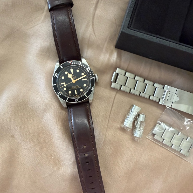帝舵 TUDOR BLACK BAY 腕錶 79230N 黑面盤機械錶黑水鬼黑金款-6