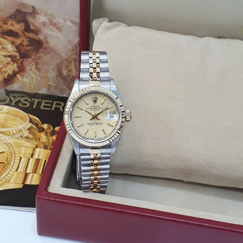 【大眾名錶】ROLEX勞力士 69173 Datejust 蠔式女錶 半金款 金直條紋面盤 原廠底蓋貼 大眾名錶G228-1