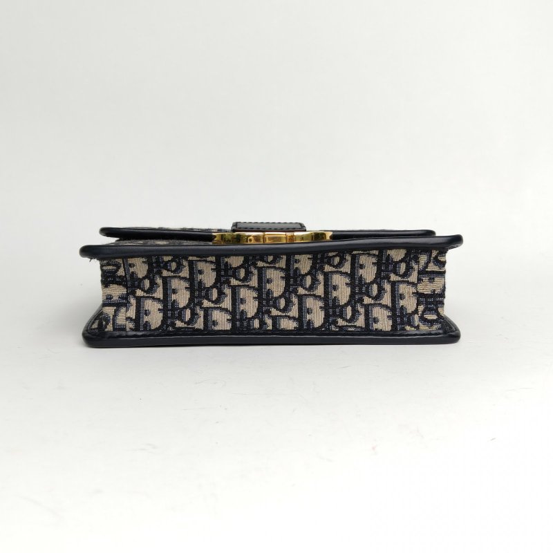 DIOR 30Montaigne蒙田皮肩帶大號牛皮/帆布金扣印花肩背包-4