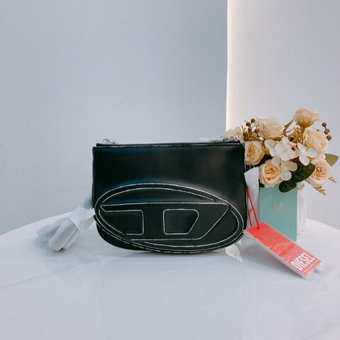 MS0615 Diesel 迪賽 雙包 斜背 腋下 復古造舊 黑色 銀扣 1DR Twin Logo Crossbody Bag Calfskin Black x PHW