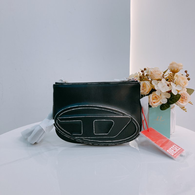MS0615 Diesel 迪賽 雙包 斜背 腋下 復古造舊 黑色 銀扣 1DR Twin Logo Crossbody Bag Calfskin Black x PHW-0