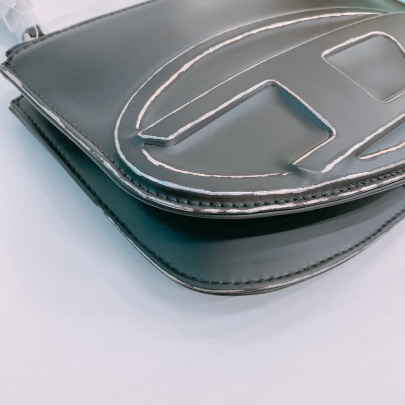 MS0615 Diesel 迪賽 雙包 斜背 腋下 復古造舊 黑色 銀扣 1DR Twin Logo Crossbody Bag Calfskin Black x PHW-5