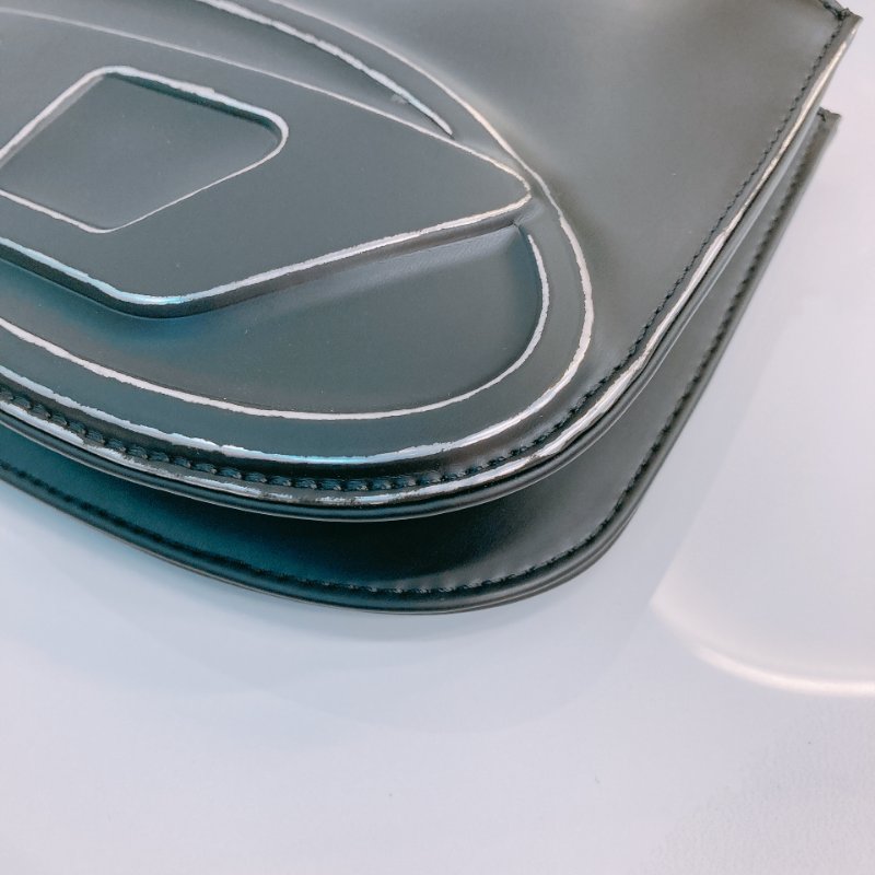 MS0615 Diesel 迪賽 雙包 斜背 腋下 復古造舊 黑色 銀扣 1DR Twin Logo Crossbody Bag Calfskin Black x PHW-6