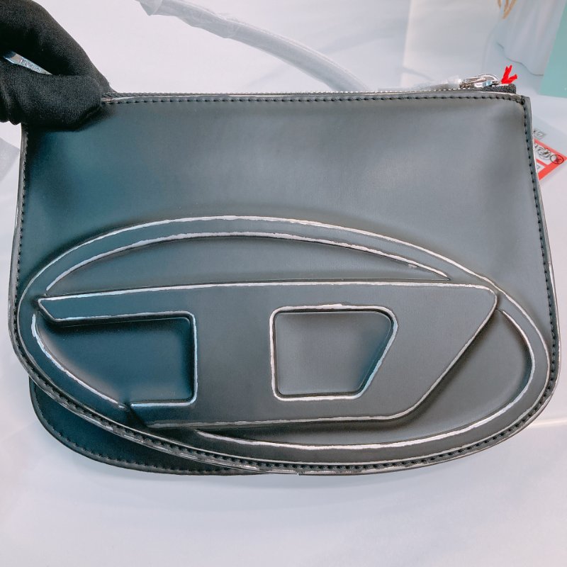 MS0615 Diesel 迪賽 雙包 斜背 腋下 復古造舊 黑色 銀扣 1DR Twin Logo Crossbody Bag Calfskin Black x PHW-9