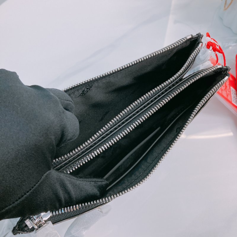 MS0615 Diesel 迪賽 雙包 斜背 腋下 復古造舊 黑色 銀扣 1DR Twin Logo Crossbody Bag Calfskin Black x PHW-11