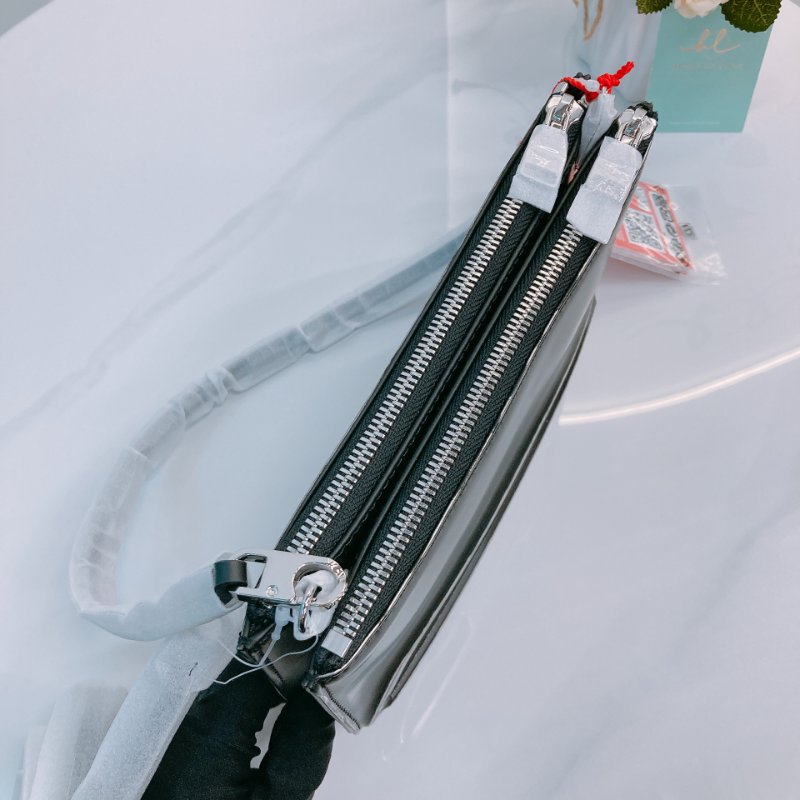 MS0615 Diesel 迪賽 雙包 斜背 腋下 復古造舊 黑色 銀扣 1DR Twin Logo Crossbody Bag Calfskin Black x PHW-12