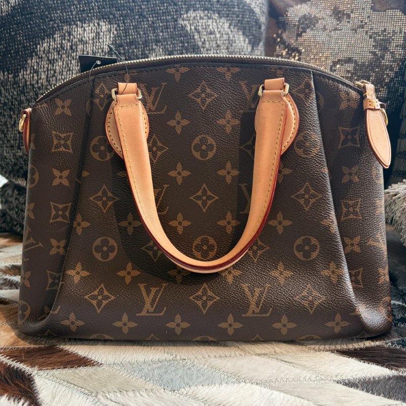 LV 原花紋手緹摺皺兩用包-2