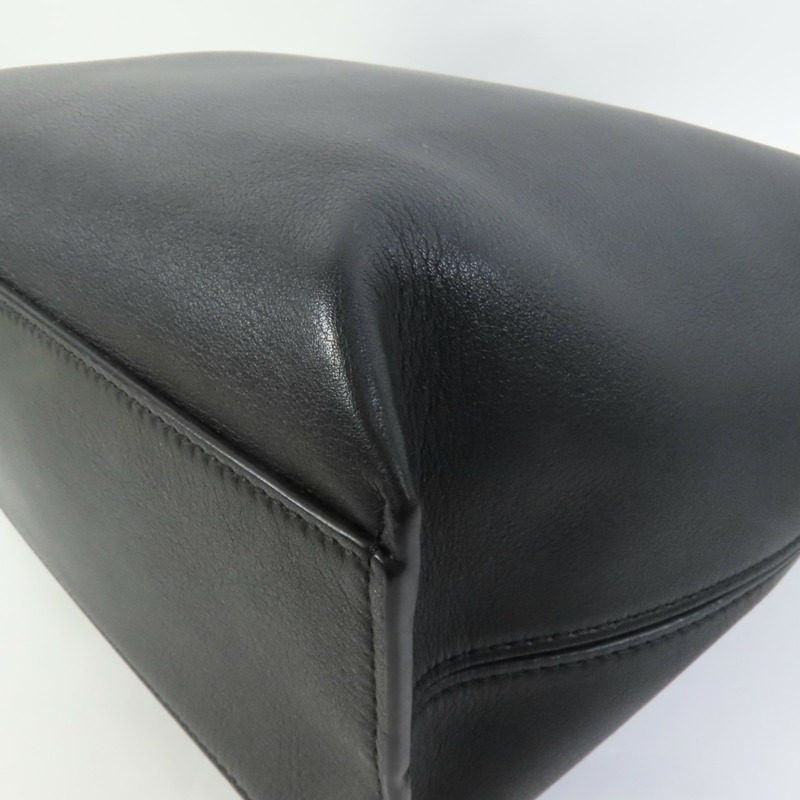 LOEWE 羊皮皮革Cubi肩背袋-11