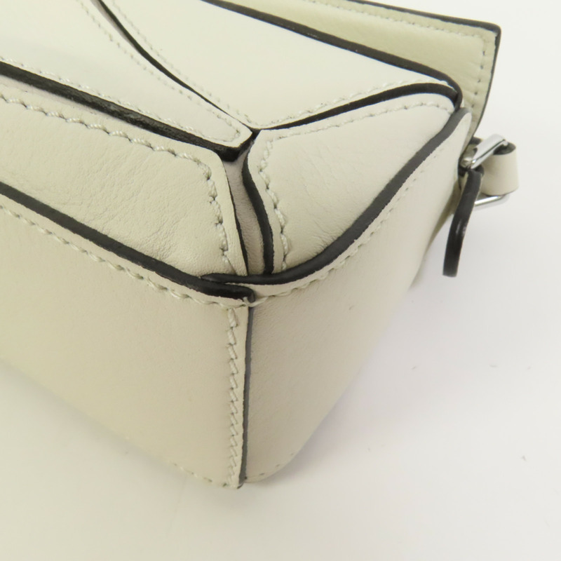 LOEWE 牛皮皮革Nano Puzzle手挽肩背兩用袋-13