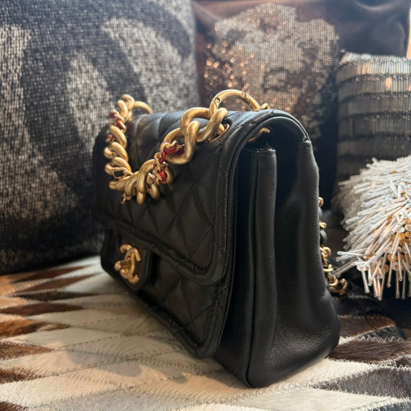 CHANEL 小牛皮造型粗鏈兩用包 黑色-1