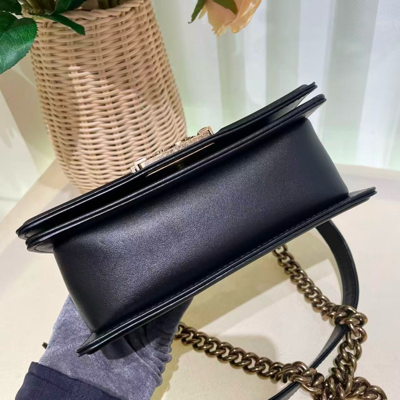 Chanel leboy 黑金小號鏈條包-4