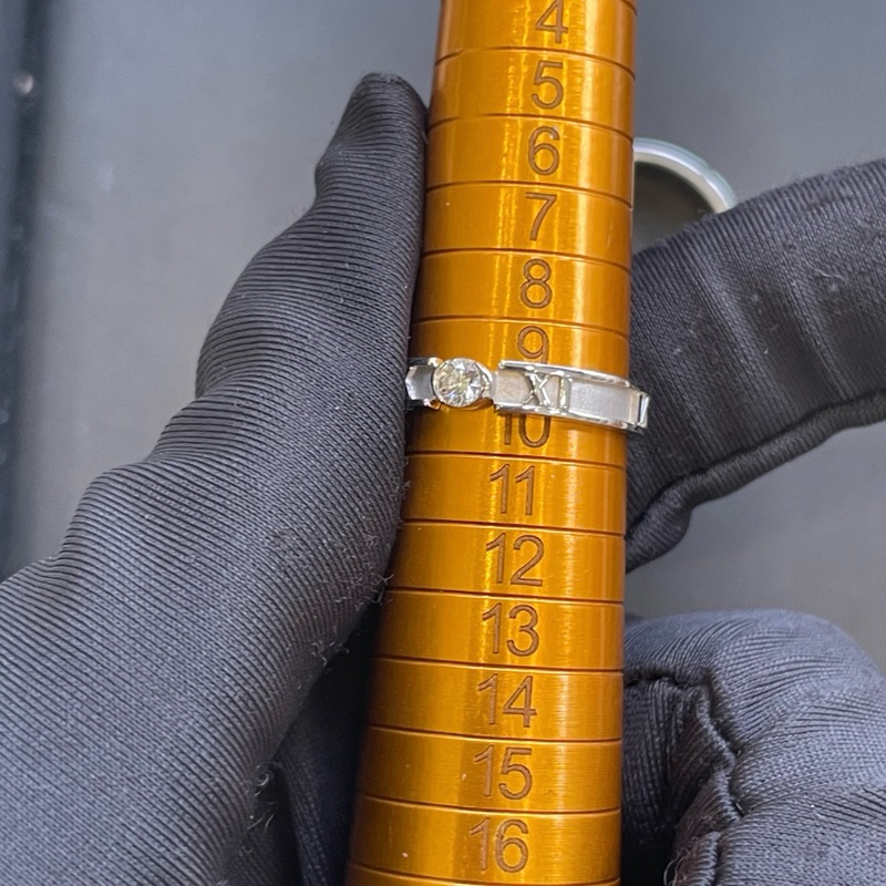 TIFFANY&CO 18K白金羅馬字母單鑽戒指48-4