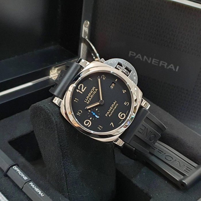 【大眾名錶】PANERAI沛納海 PAM01359 菸草三明治面盤 2017/05 藍色小秒針 大眾名錶B1240-2