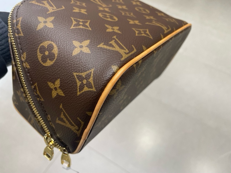 LV 路易威登 洗漱包芯片款 98新-4