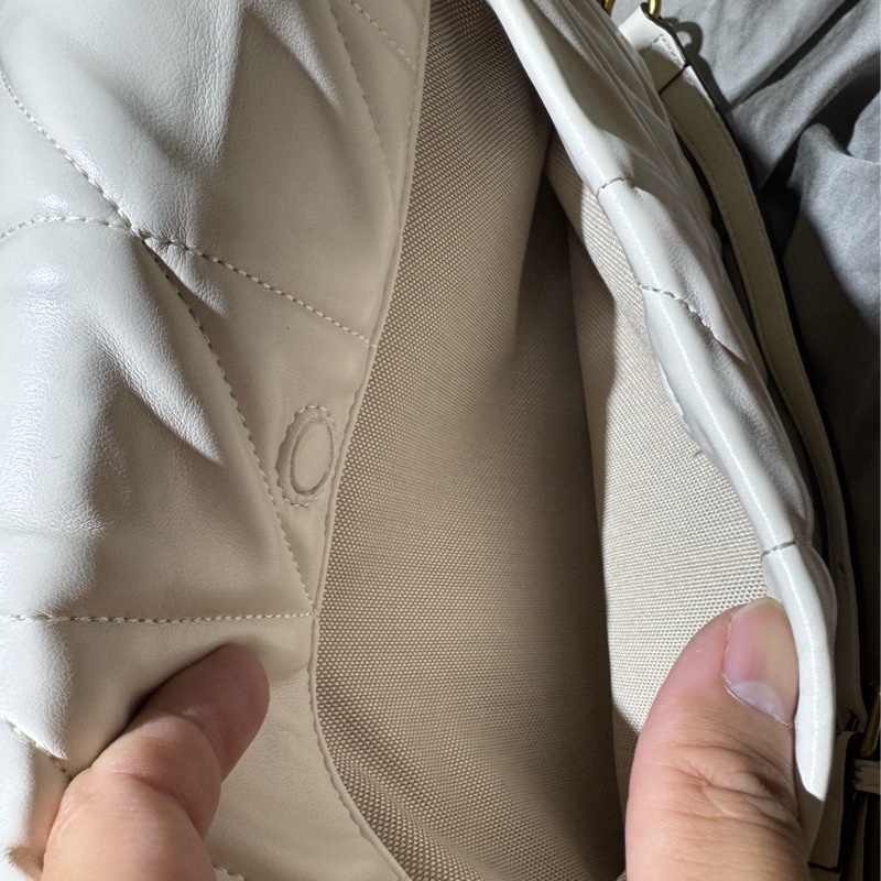 COACH TABBY 絎縫菱格肩背-9