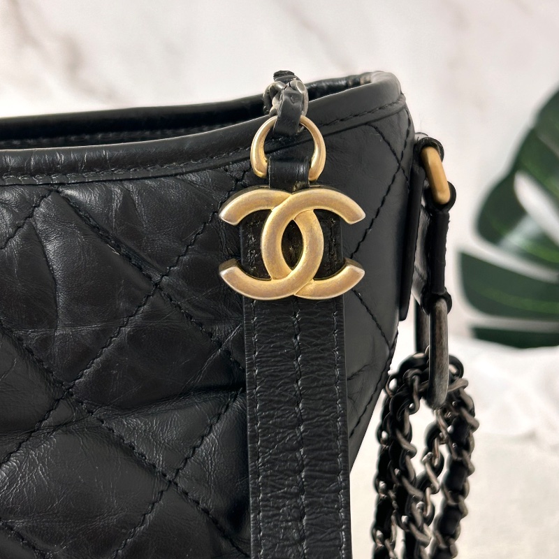 Chanel Gabrielle Hobo 經典中號肩背包流浪包 25開-3