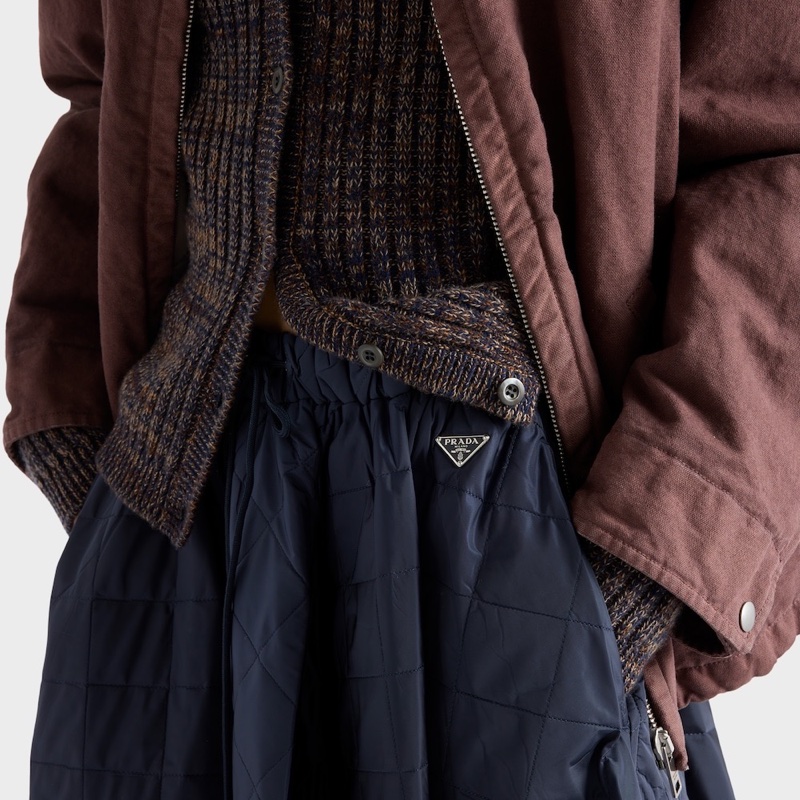 Prada 女士 Re-Nylon 圓裙IT-36 IT-38 IT-40 IT-42 IT-44碼模特身高180CM，穿38碼-1