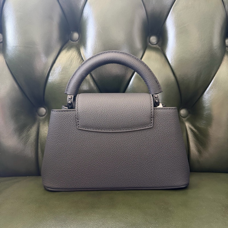 LOUIS VUITTON CapucinesLV 卡普辛 新款橫版迷你全黑-1