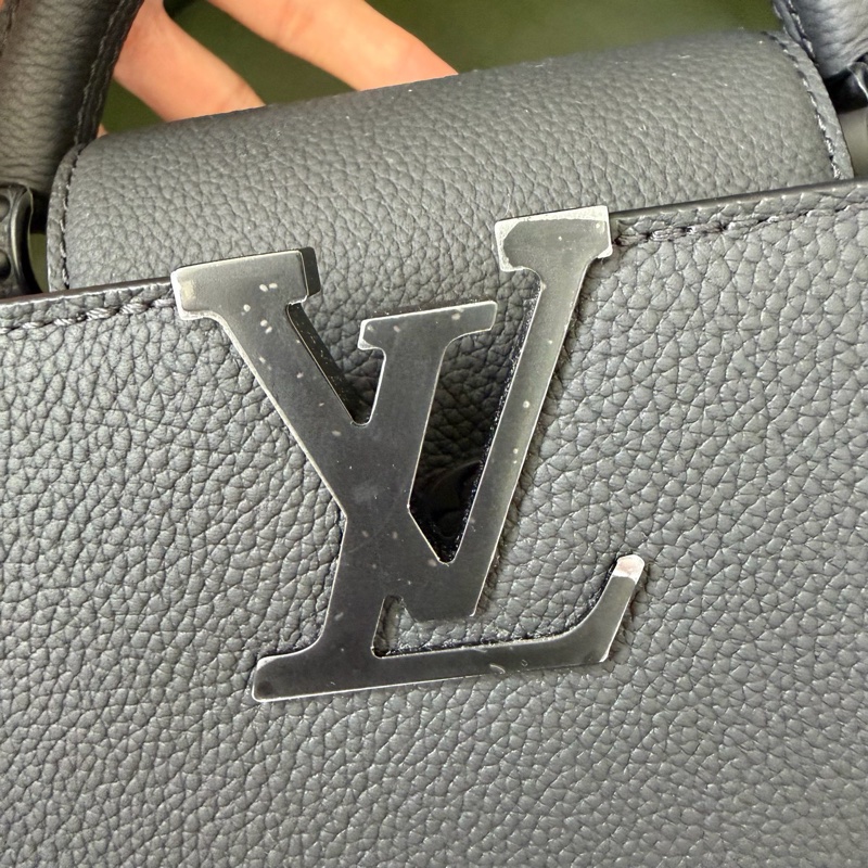 LOUIS VUITTON CapucinesLV 卡普辛 新款橫版迷你全黑-4