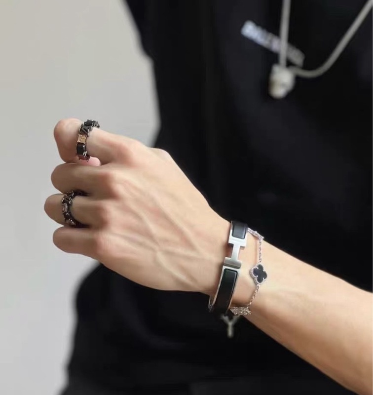 Hermes愛馬仕銀邊啞光霧面黑琺瑯手鐲-3