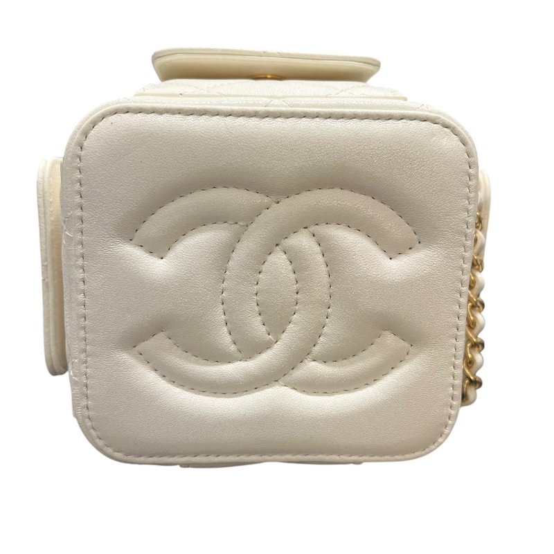 【美收精品】CHANEL白色肩背包 5-236-4