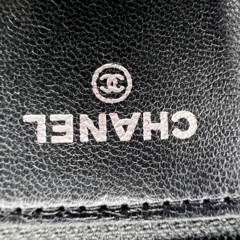 Chanel 山茶花壓紋 WOC 鍊條包-7