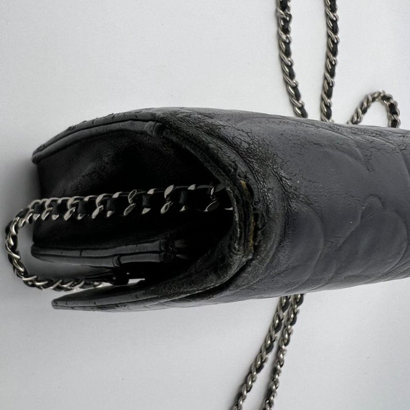 Chanel 山茶花壓紋 WOC 鍊條包-13