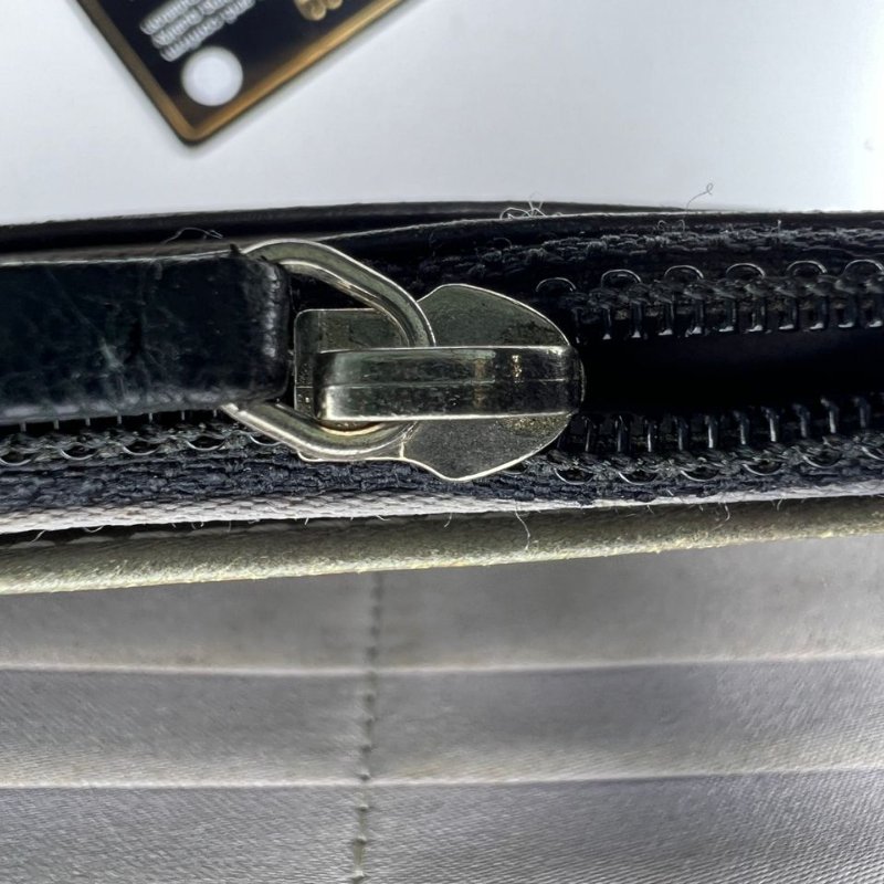 Chanel 山茶花壓紋 WOC 鍊條包-19