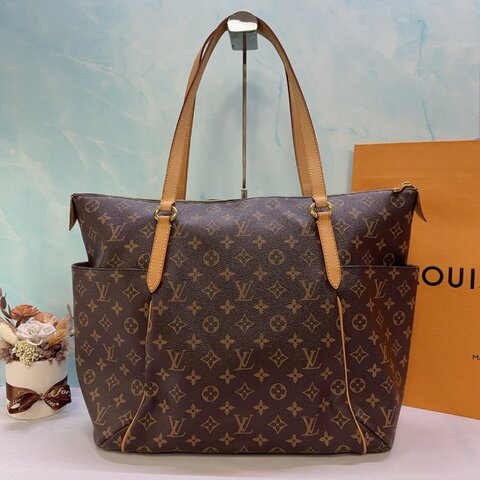 LV Totally GM老花天心包