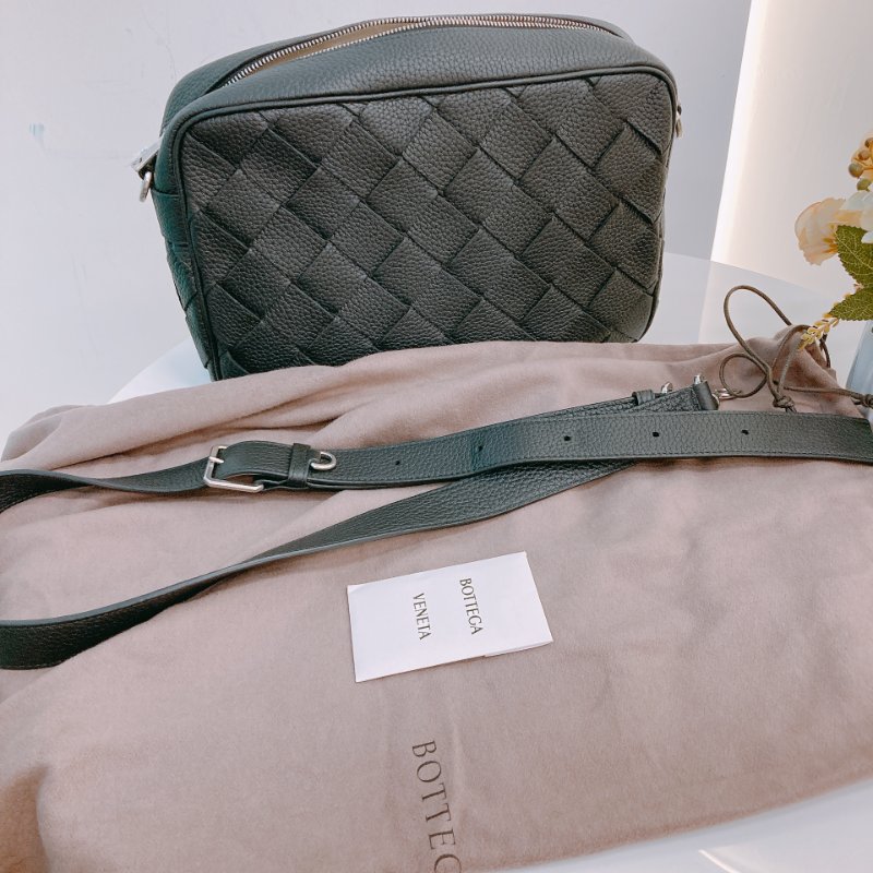 MS0623 Bottega Veneta 寶緹嘉 葆蝶家 相機包 經典織紋 牛皮頸紋 黑色 銀扣 Intrecciato Camera Bag 29cm Calfskin Black x PHW-16