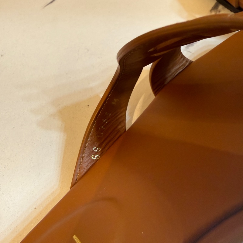 lv 焦糖色拖鞋36/37都能穿-6