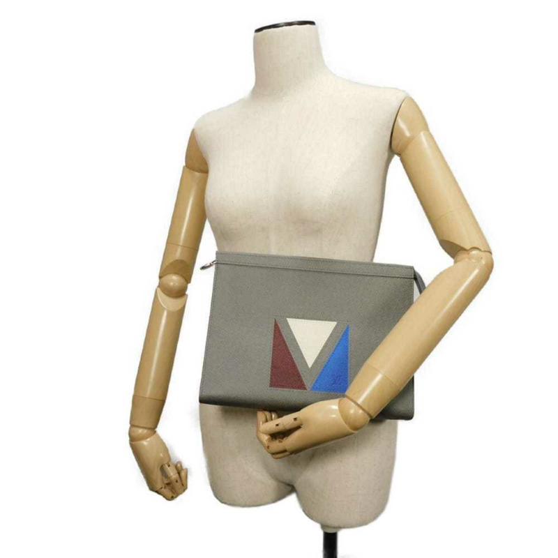 路易威登 (Louis Vuitton) 男士 Pochette Voyage MM 手拿包,美洲杯帆船賽灰色,帶 RFID IC 芯片,全新未使用,Taiga Glacier M59147 款式-3