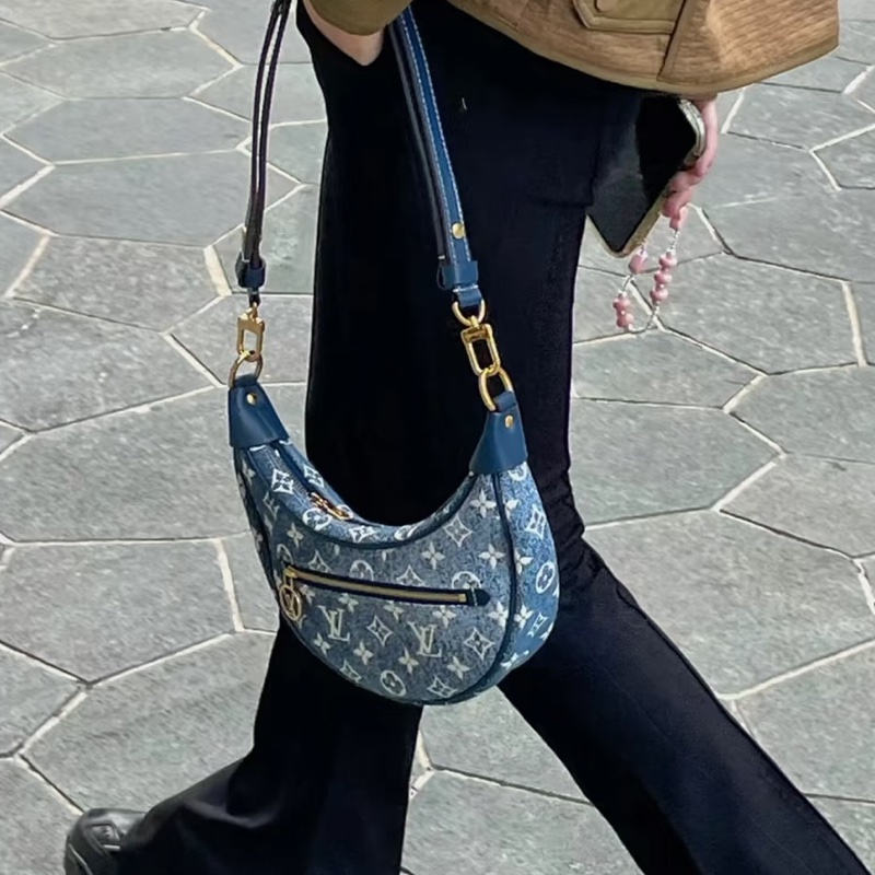 🌼LOUIS VUITTON 路易威登Loop牛仔款月亮包-2