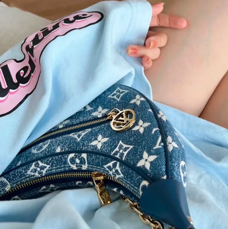🌼LOUIS VUITTON 路易威登Loop牛仔款月亮包-6