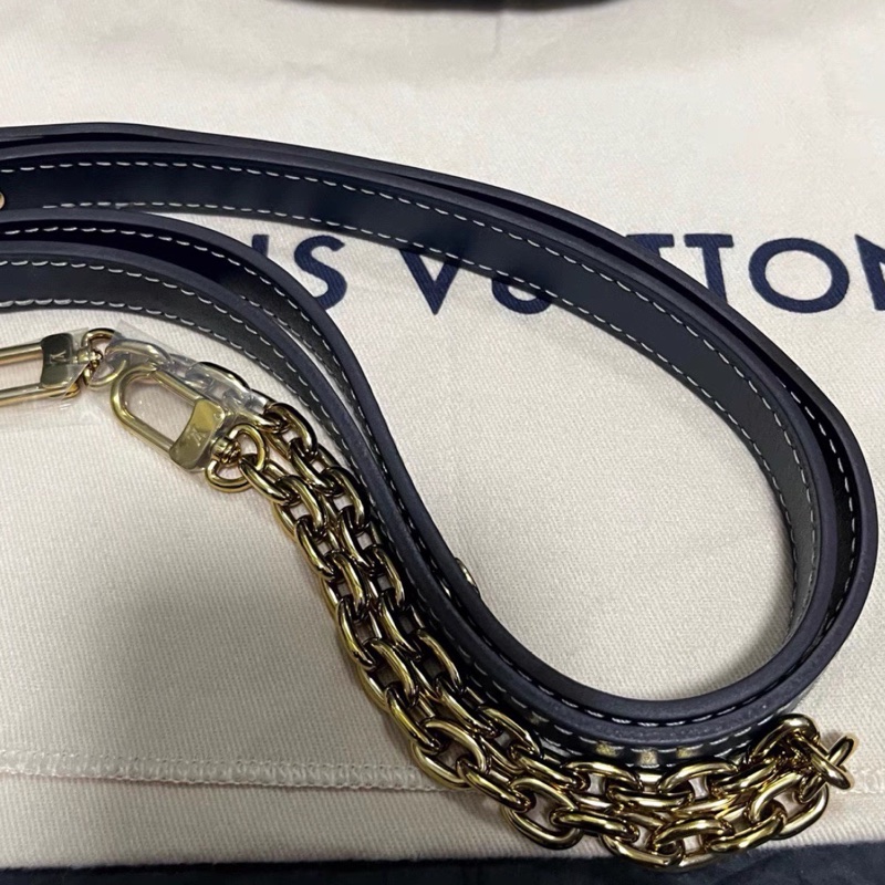 🌼LOUIS VUITTON 路易威登Loop牛仔款月亮包-17