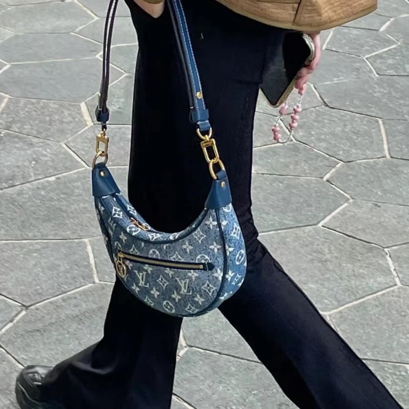 🌼LOUIS VUITTON 路易威登Loop牛仔款月亮包-19