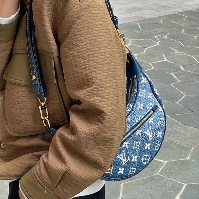 🌼LOUIS VUITTON 路易威登Loop牛仔款月亮包-20