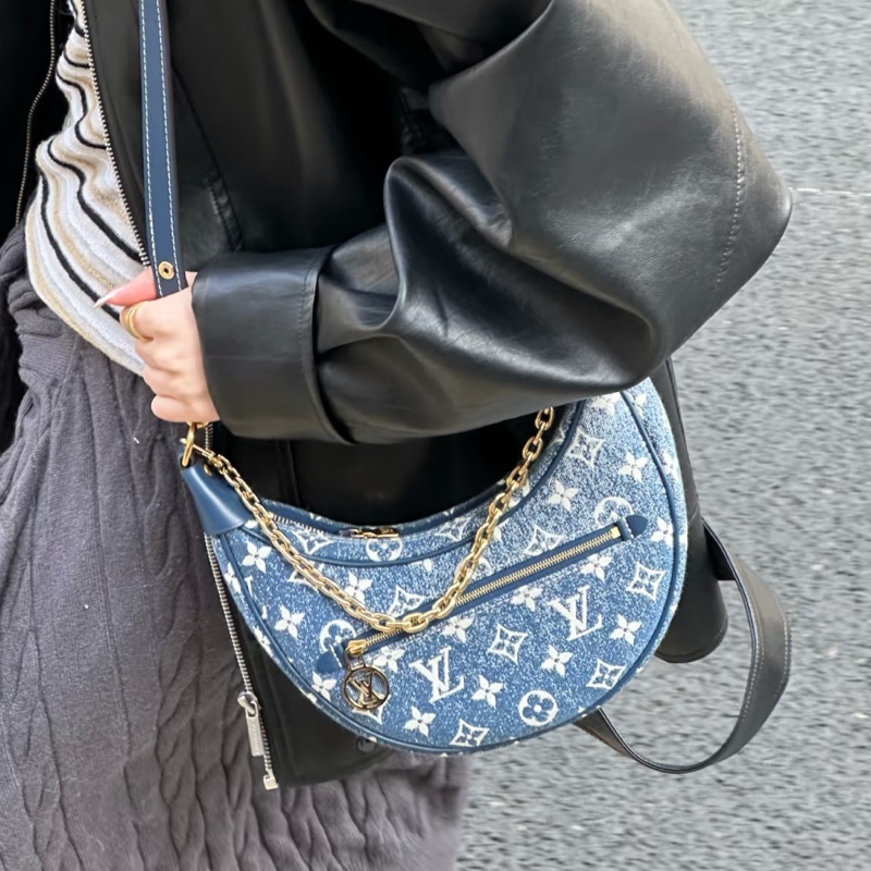 🌼LOUIS VUITTON 路易威登Loop牛仔款月亮包-21