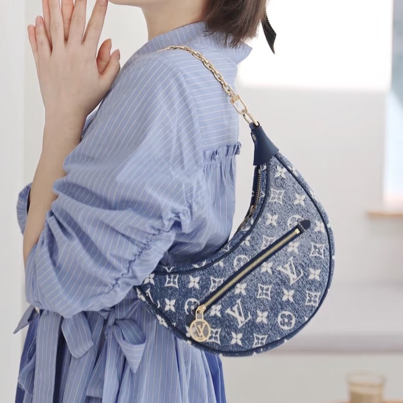 🌼LOUIS VUITTON 路易威登Loop牛仔款月亮包-27