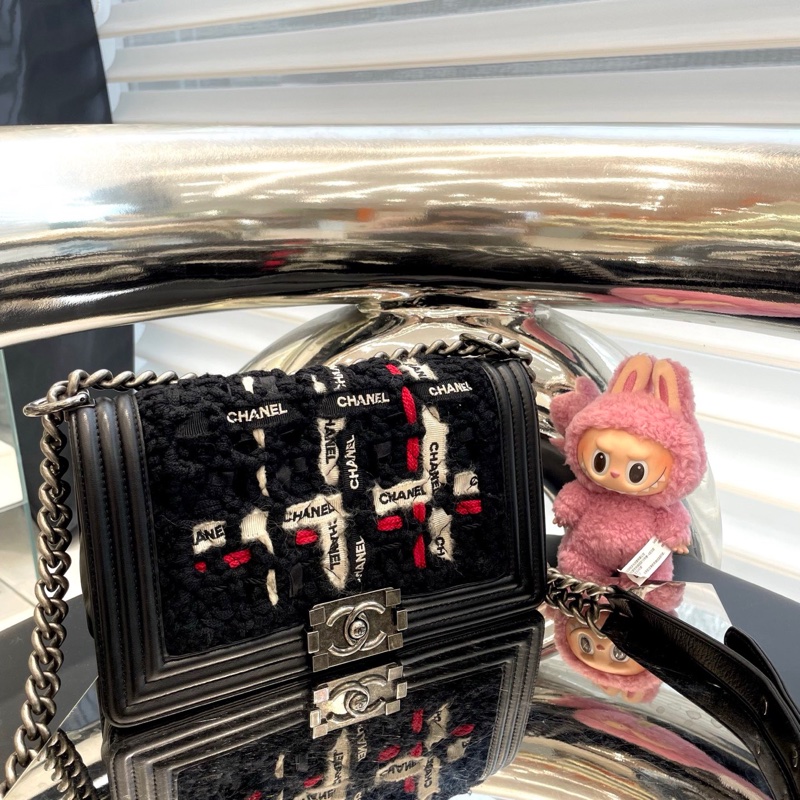 Chanel限量款编织Leboy中号-1