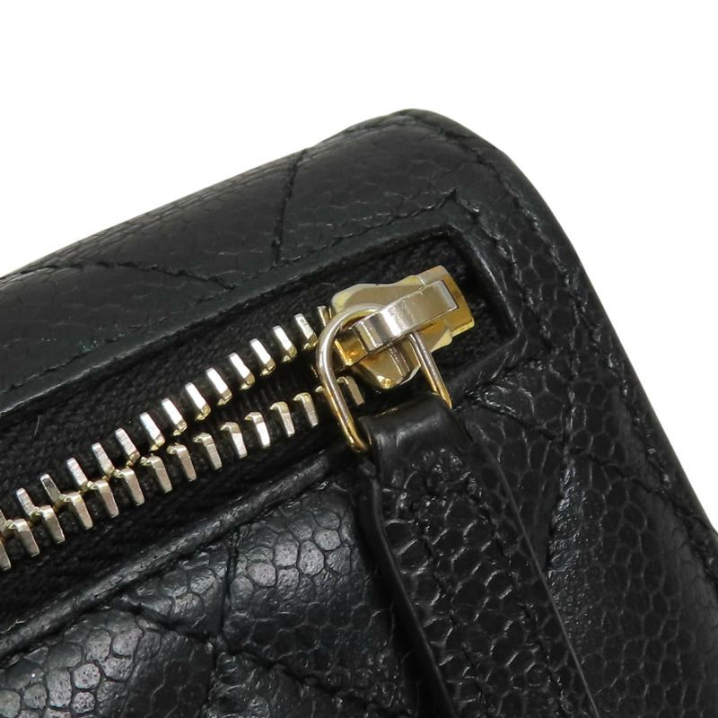 黑色 荔枝紋 牛皮 金扣 三折短夾【CHANEL 香奈兒】 A82288-16