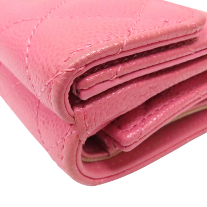 粉色 菱格紋 荔枝牛皮 三折扣式短夾 金釦【CHANEL 香奈兒】 AP3518-11