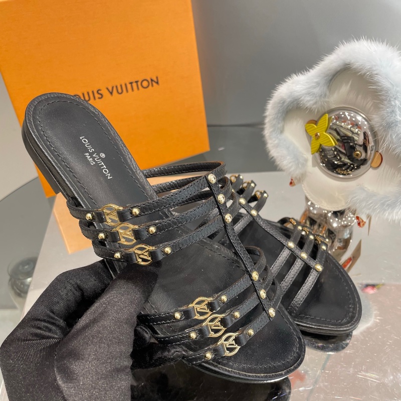 Lv 金属字母 罗马黑色凉拖-1