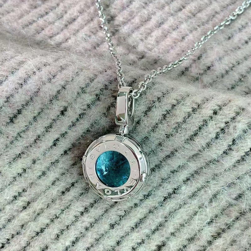 Bvlgari寶格麗 PARENTESI系列藍色托帕石項鍊  38-45釐米長度可調節 名貴寶石鑲嵌鑽石點綴 藍色托帕石晶瑩剔透 搭配18K白金鍊條 氣質優雅-5