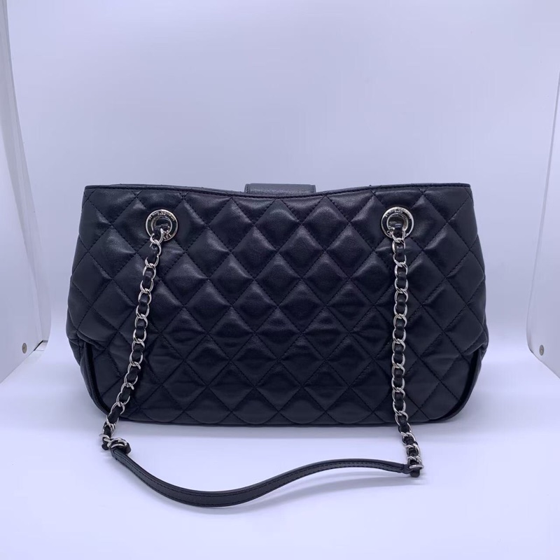 二手Chanel香奈兒托特黑色羊皮單肩包，鐳射20開-1