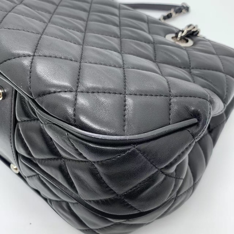 二手Chanel香奈兒托特黑色羊皮單肩包，鐳射20開-10