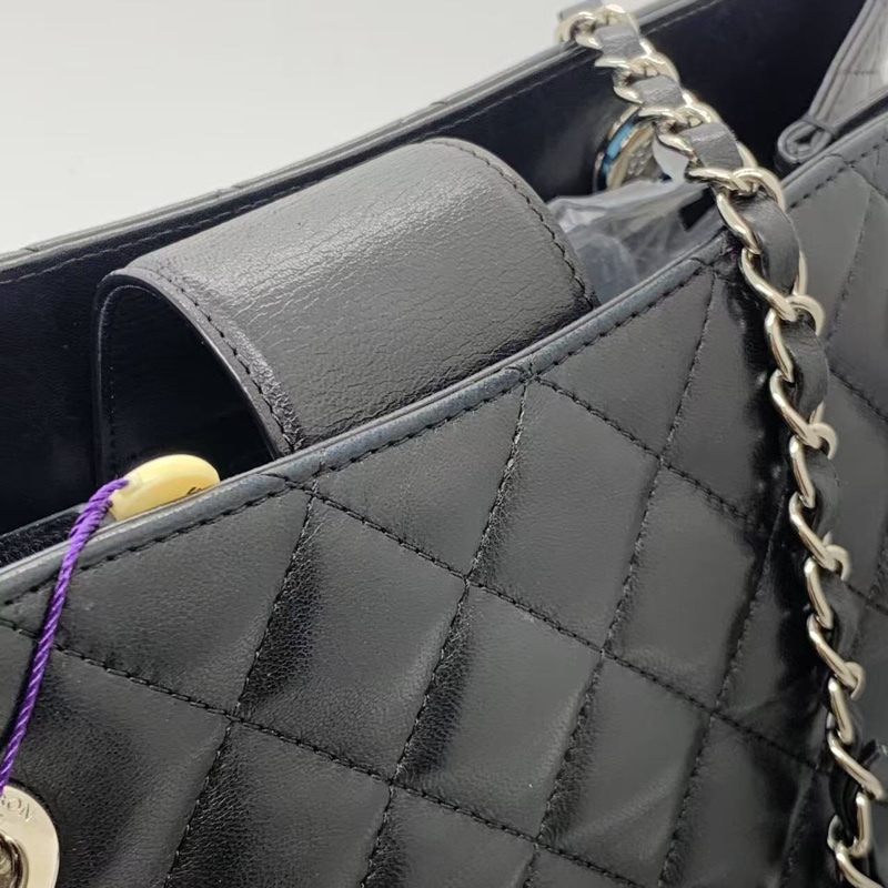 二手Chanel香奈兒托特黑色羊皮單肩包，鐳射20開-15